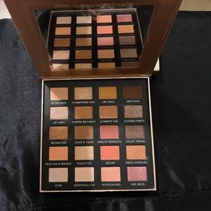 New Iconic London eyeshadow palette